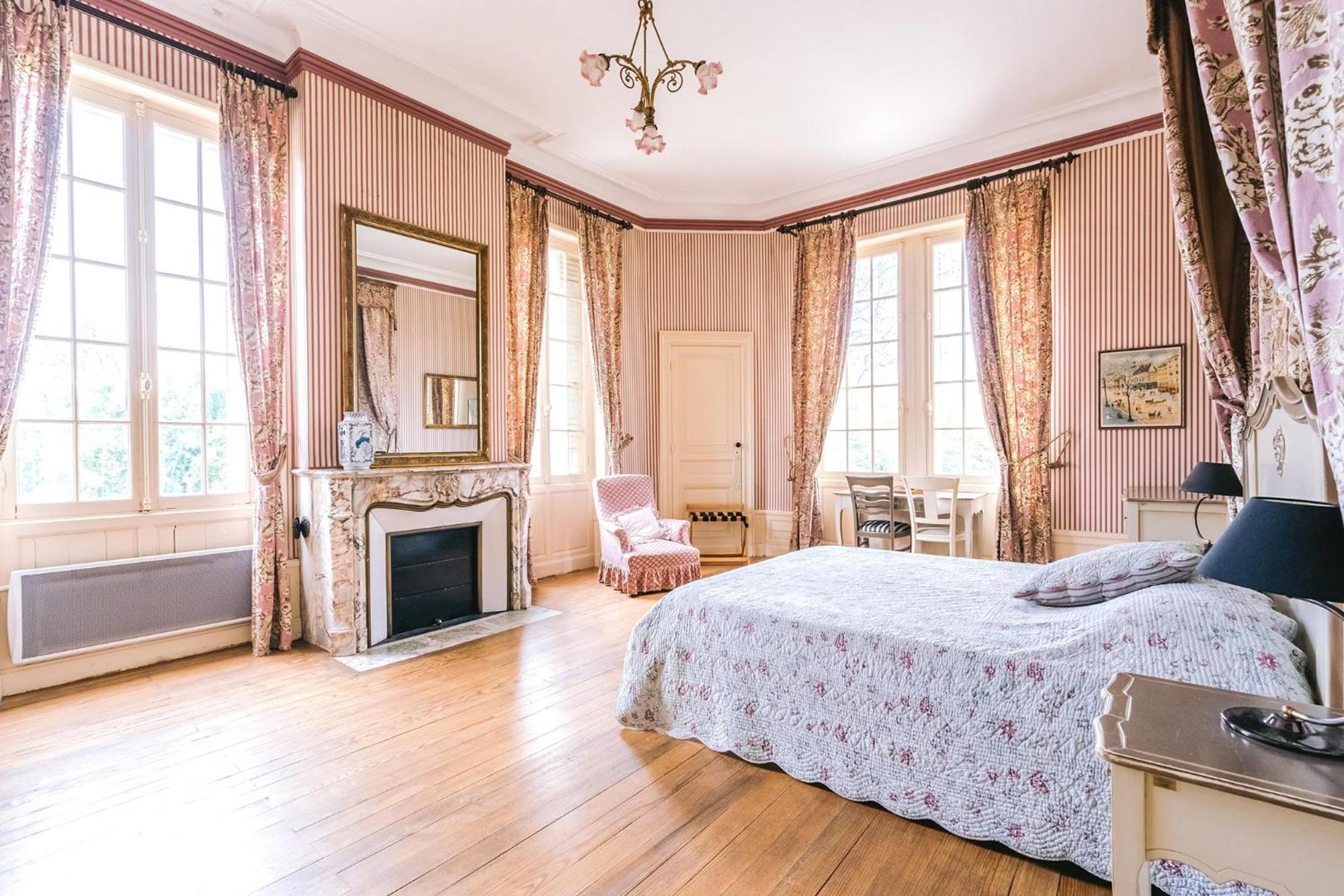 Chateau Belle Epoque - Chambres D'Hotes & Gites Linxe 객실 사진